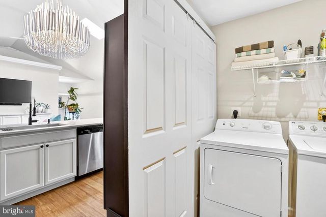 339 PIEDMONT AVE, Washington, VA 22747