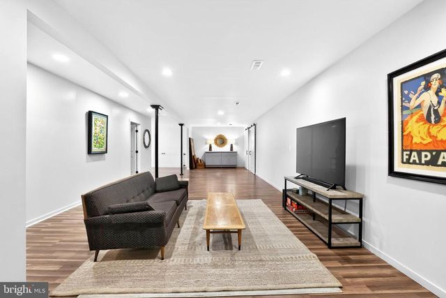 339 PIEDMONT AVE, Washington, VA 22747