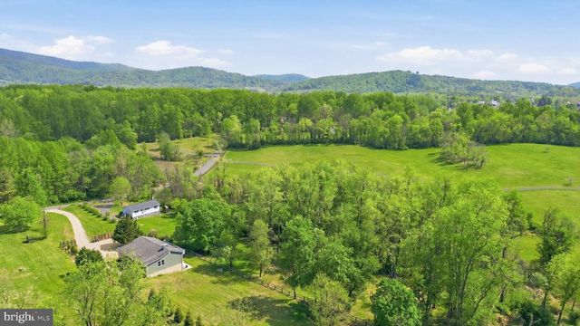 339 PIEDMONT AVE, Washington, VA 22747