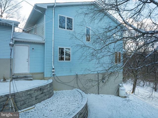 1086 CORTLAND DR, Lemont, PA 16851