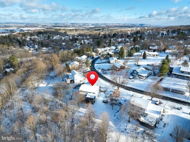 1086 CORTLAND DR, Lemont, PA 16851