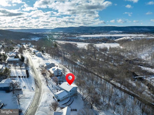 1086 CORTLAND DR, Lemont, PA 16851