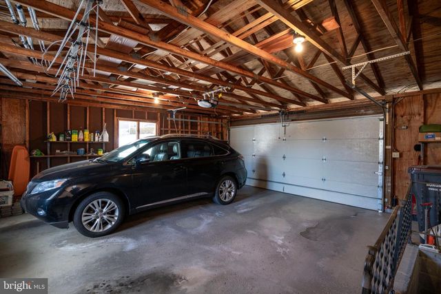 1086 CORTLAND DR, Lemont, PA 16851