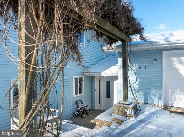 1086 CORTLAND DR, Lemont, PA 16851