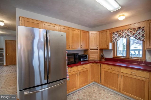 1086 CORTLAND DR, Lemont, PA 16851