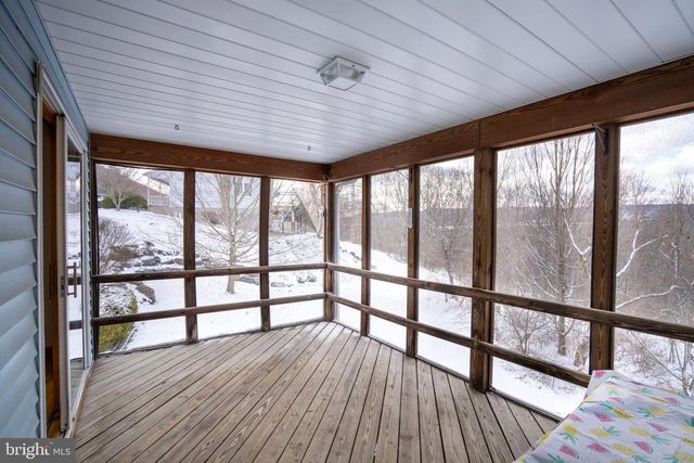 1086 CORTLAND DR, Lemont, PA 16851