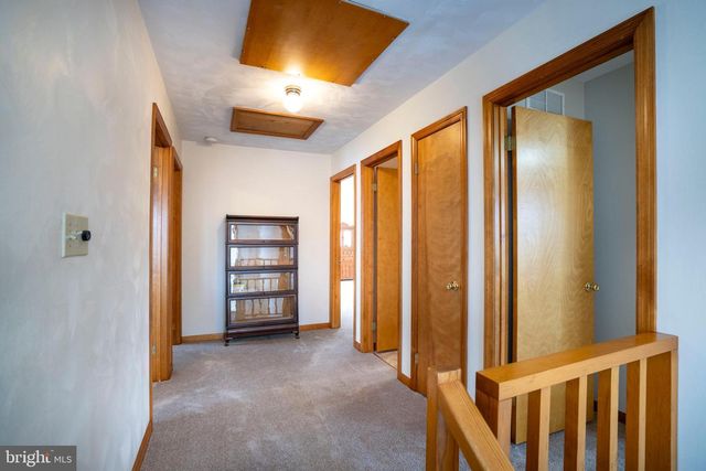 1086 CORTLAND DR, Lemont, PA 16851