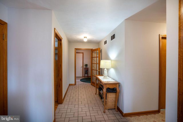 1086 CORTLAND DR, Lemont, PA 16851