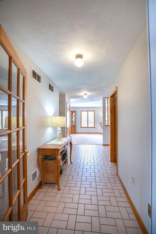 1086 CORTLAND DR, Lemont, PA 16851