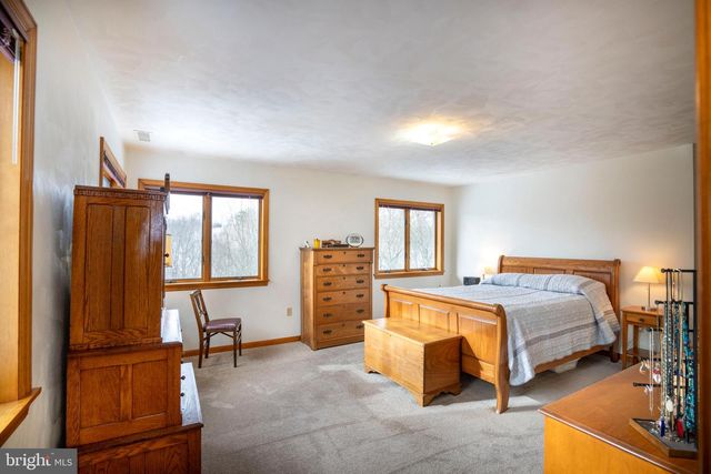 1086 CORTLAND DR, Lemont, PA 16851