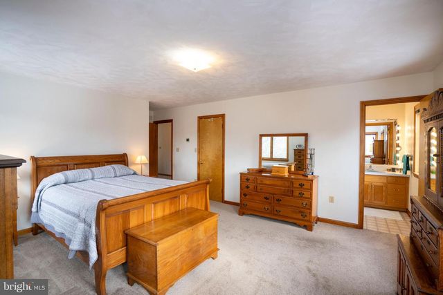 1086 CORTLAND DR, Lemont, PA 16851