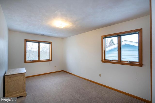 1086 CORTLAND DR, Lemont, PA 16851