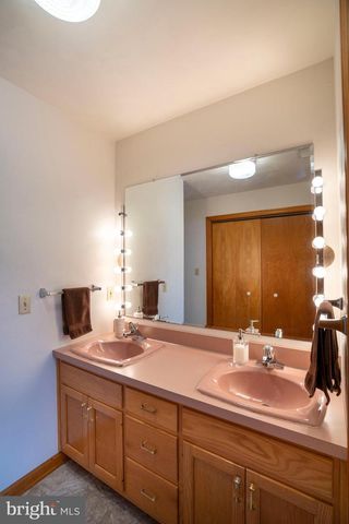 1086 CORTLAND DR, Lemont, PA 16851