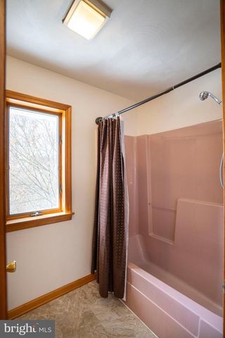 1086 CORTLAND DR, Lemont, PA 16851