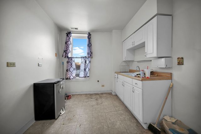 1828 S Trumbull Avenue, Chicago, IL 60623