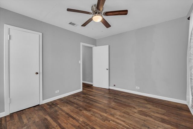 704 E McLennan Avenue, Mart, TX 76664