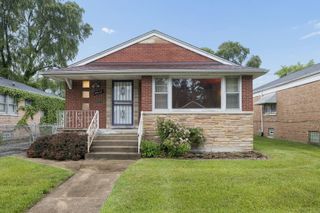 9 E 144th Street, Riverdale, IL 60827