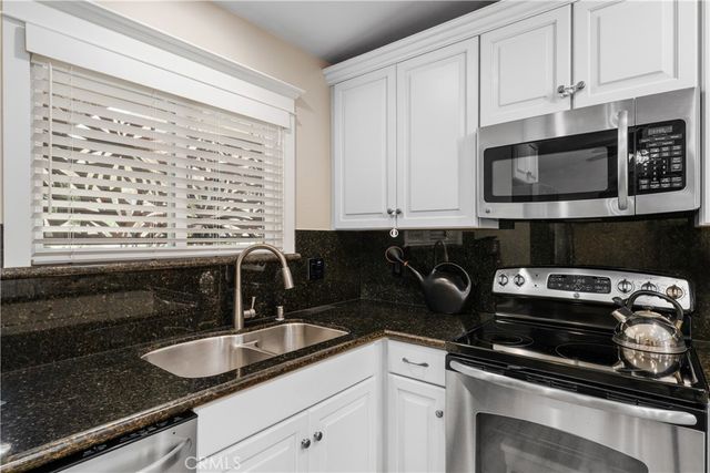 613 Avenida Sevilla B, Laguna Woods, CA 92637
