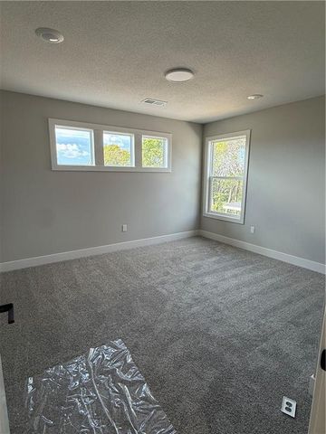 18456 Pawnee Lane, Overland Park, KS 66085