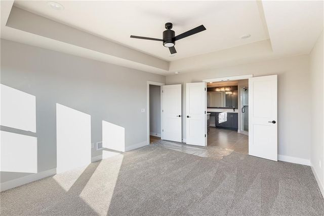 18456 Pawnee Lane, Overland Park, KS 66085