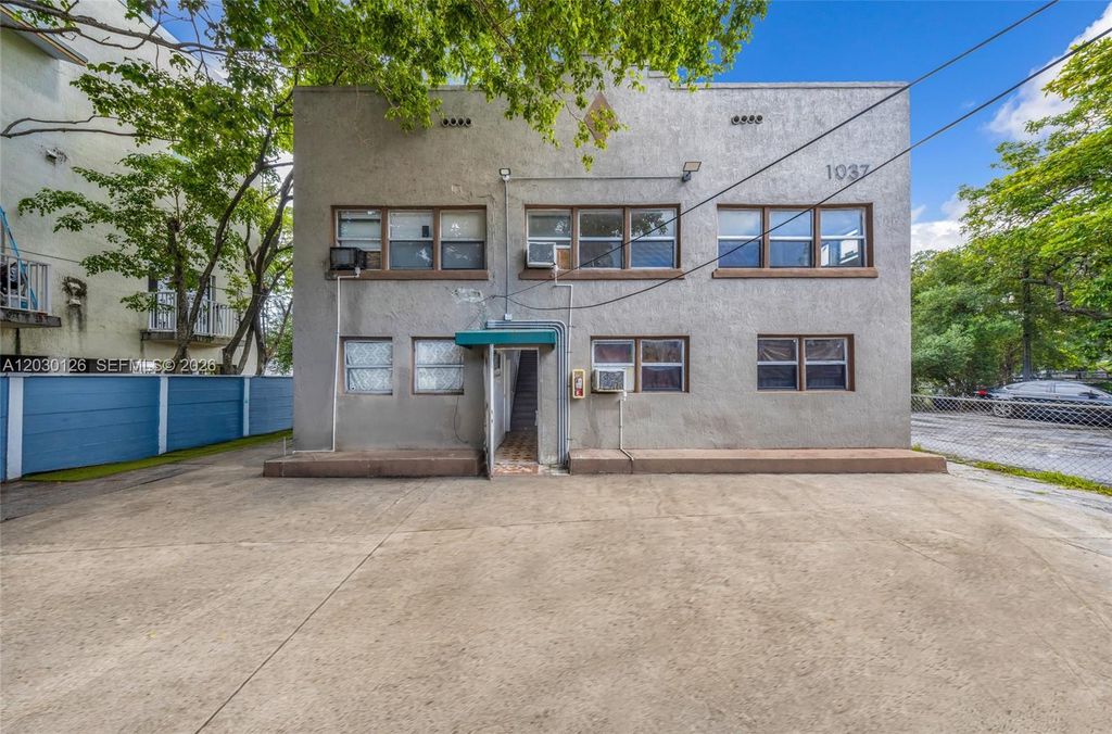 1035 NW 4th Street, Miami, FL 33128