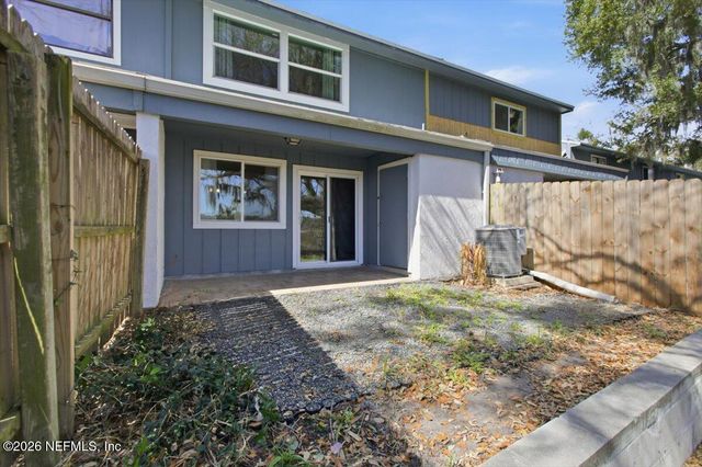 2975 BAYSHORE Drive E, Jacksonville, FL 32233