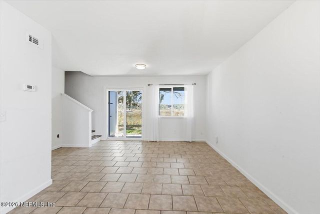 2975 BAYSHORE Drive E, Jacksonville, FL 32233