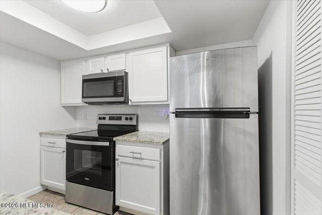 2975 BAYSHORE Drive E, Jacksonville, FL 32233