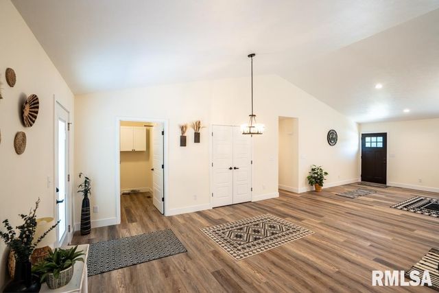 659 COPPER CREEK Lane, Herrin, IL 62948