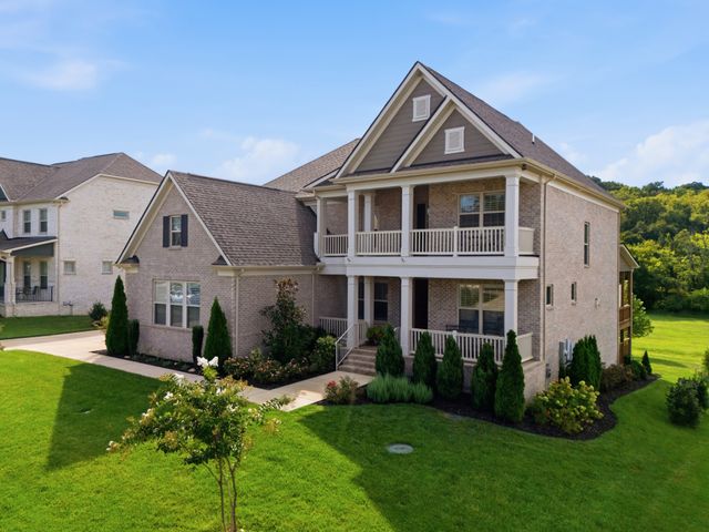 3170 Chase Point Dr, Franklin, TN 37067