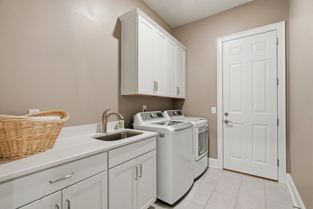 3170 Chase Point Dr, Franklin, TN 37067