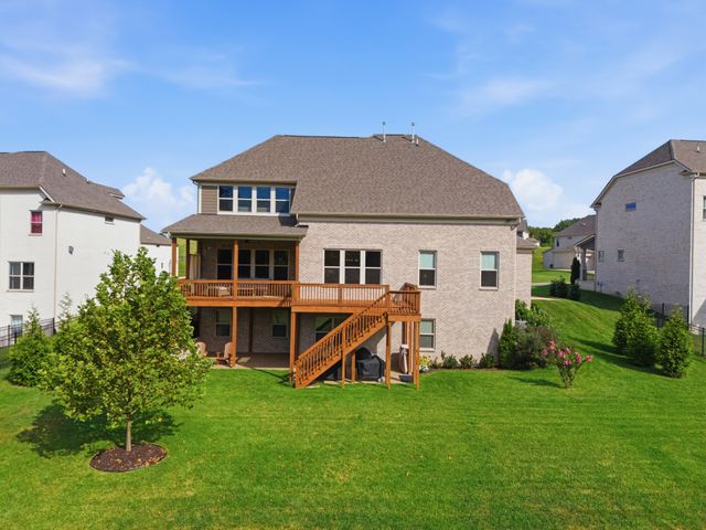 3170 Chase Point Dr, Franklin, TN 37067