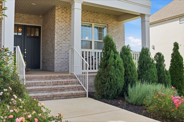 3170 Chase Point Dr, Franklin, TN 37067