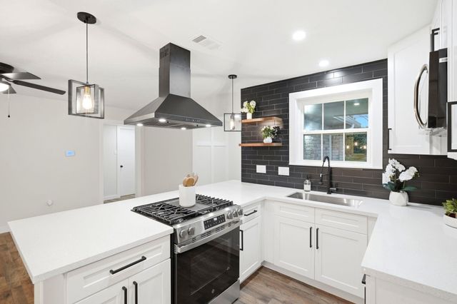6418 Silver Chalice Drive, Houston, TX 77088