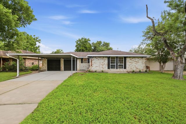 6418 Silver Chalice Drive, Houston, TX 77088