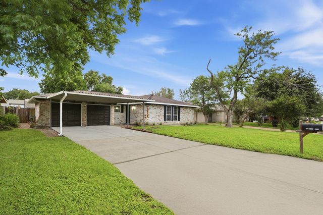 6418 Silver Chalice Drive, Houston, TX 77088