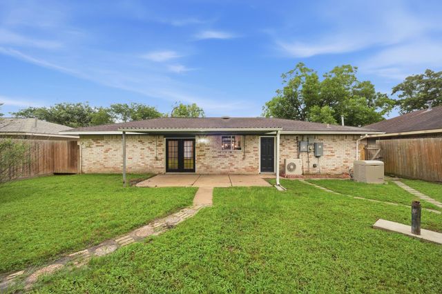 6418 Silver Chalice Drive, Houston, TX 77088