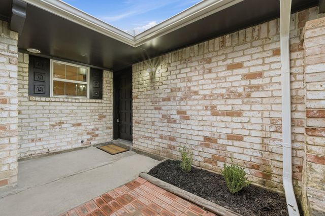 6418 Silver Chalice Drive, Houston, TX 77088