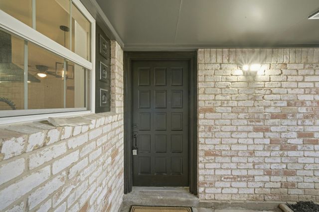 6418 Silver Chalice Drive, Houston, TX 77088