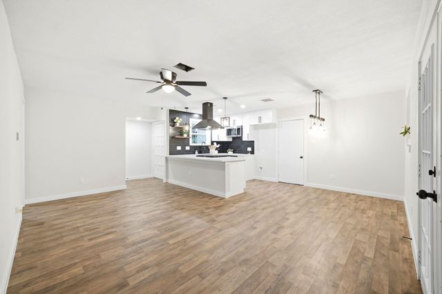 6418 Silver Chalice Drive, Houston, TX 77088