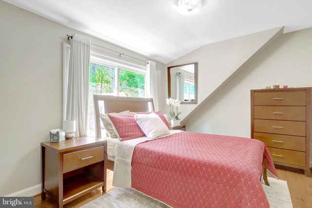 5012 BIRCH LN, Alexandria, VA 22312