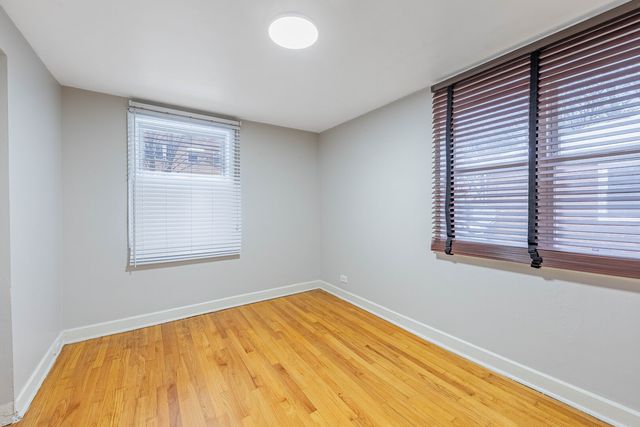 3941 W Ainslie Street, Chicago, IL 60625