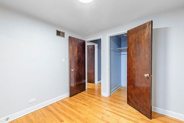 3941 W Ainslie Street, Chicago, IL 60625