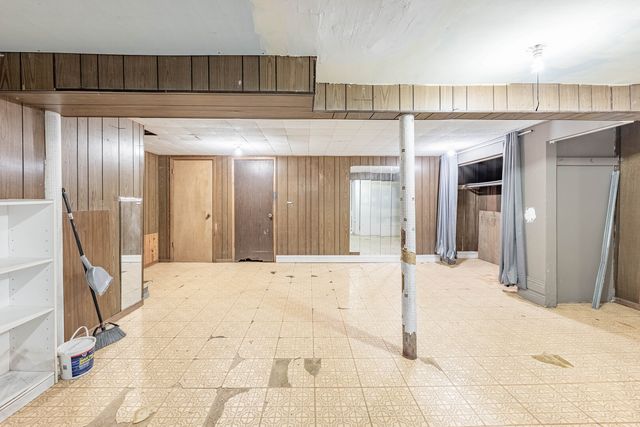 3941 W Ainslie Street, Chicago, IL 60625