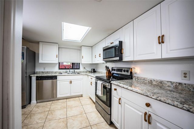 207 24TH COURT SW, Winter Haven, FL 33880