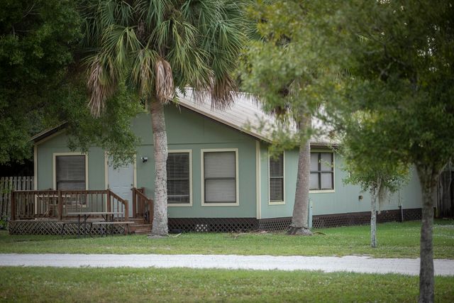 32801 Us-441 43, Okeechobee, FL 34972