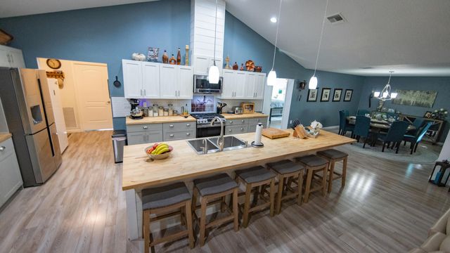 32801 Us-441 43, Okeechobee, FL 34972