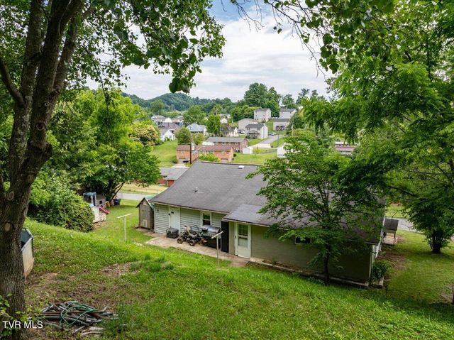 406 Hill Drive, Bristol, VA 24201