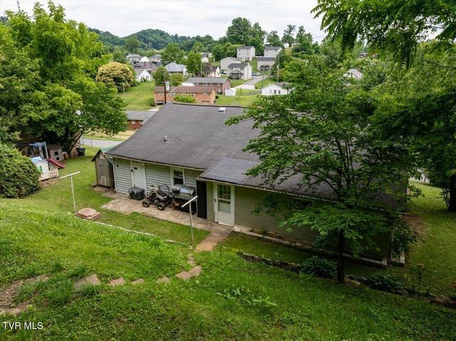 406 Hill Drive, Bristol, VA 24201