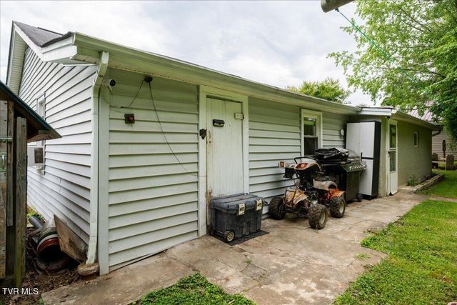 406 Hill Drive, Bristol, VA 24201
